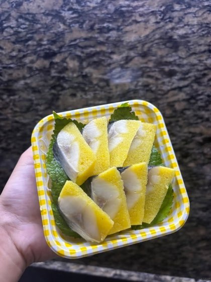 Cá trích ép trứng